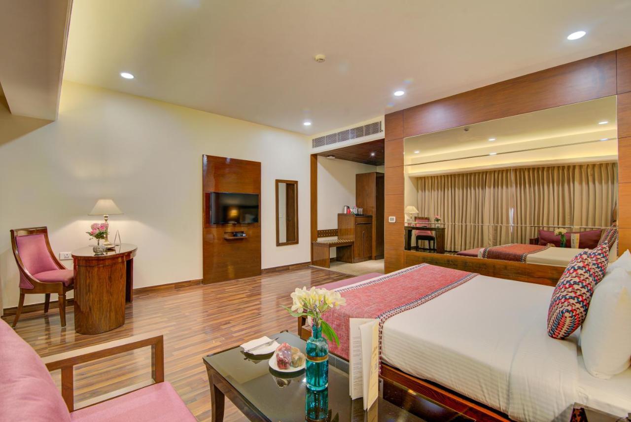 Hotel Home In By Amrik Sukhdev Sonipat Ngoại thất bức ảnh