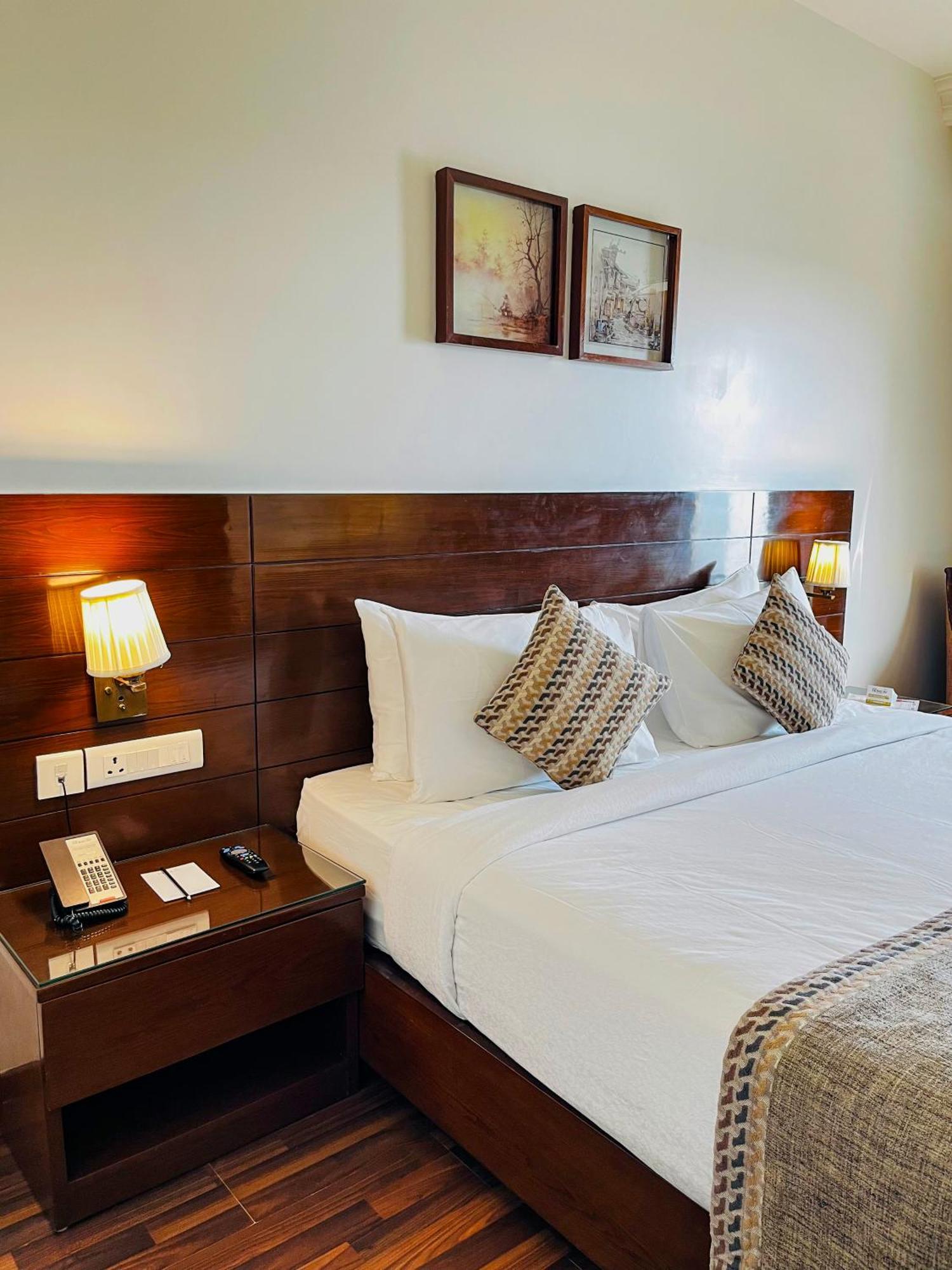 Hotel Home In By Amrik Sukhdev Sonipat Ngoại thất bức ảnh