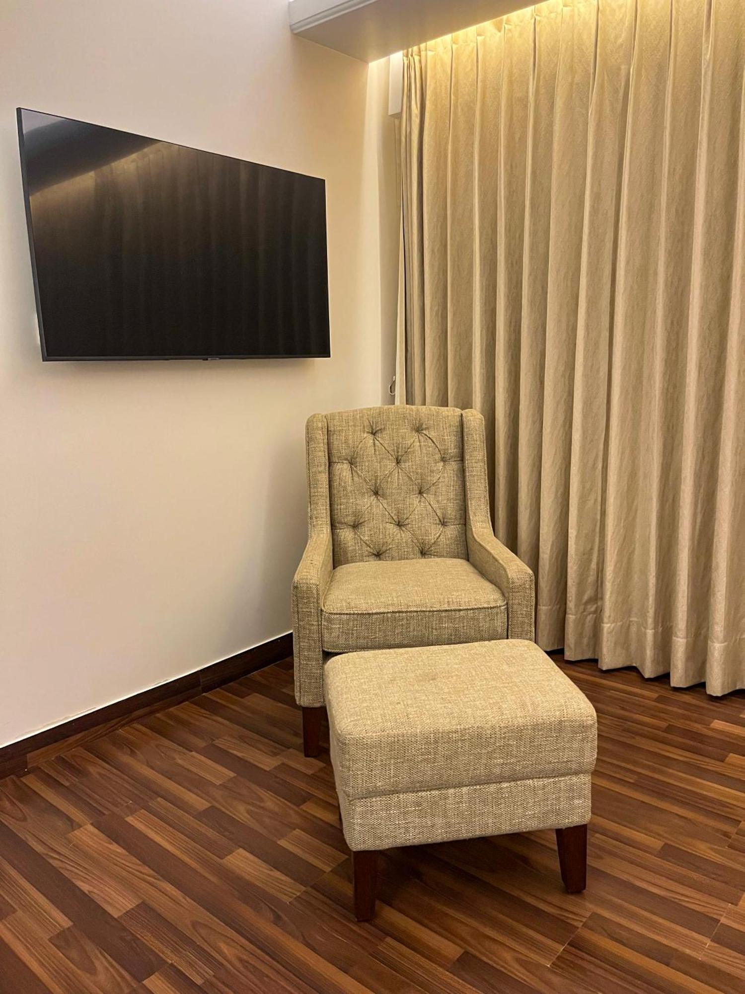 Hotel Home In By Amrik Sukhdev Sonipat Ngoại thất bức ảnh
